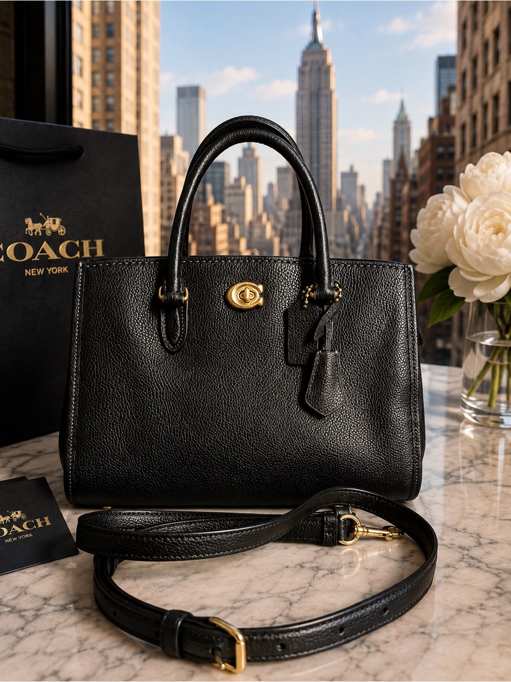 Coach Brooke Carryall 28 Women's in blk pebbled leather
